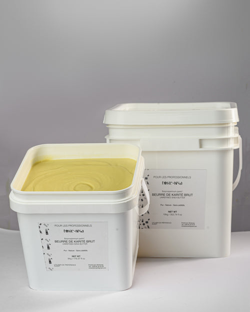 beurre de karité brut, naturel en vrac de la marque togolaise Tokè-n'sa. Disponible en 5kg, 10kg, 25kg